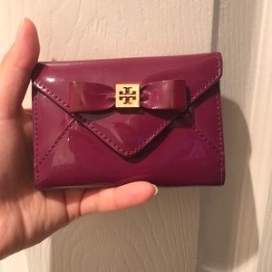 Tory Burch patent leather key organizer wallet